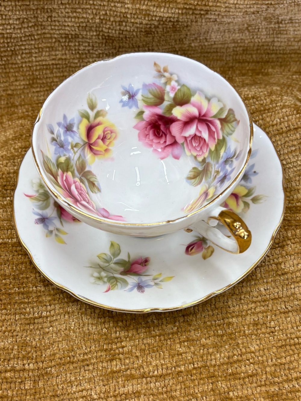 Royal Sutherland vintage Bone China Teacup and Saucer - Pink Rose with Gold trim